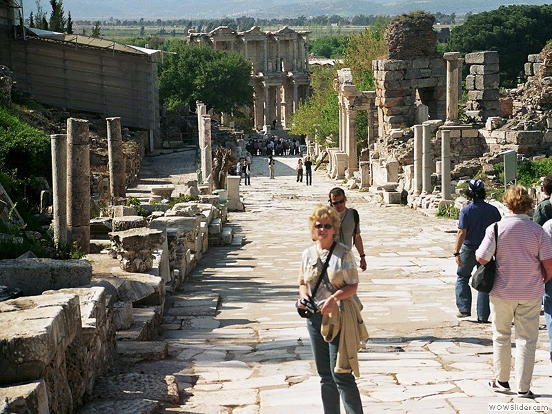 Die Kuretenstraße zur Celsus-Bibliothek