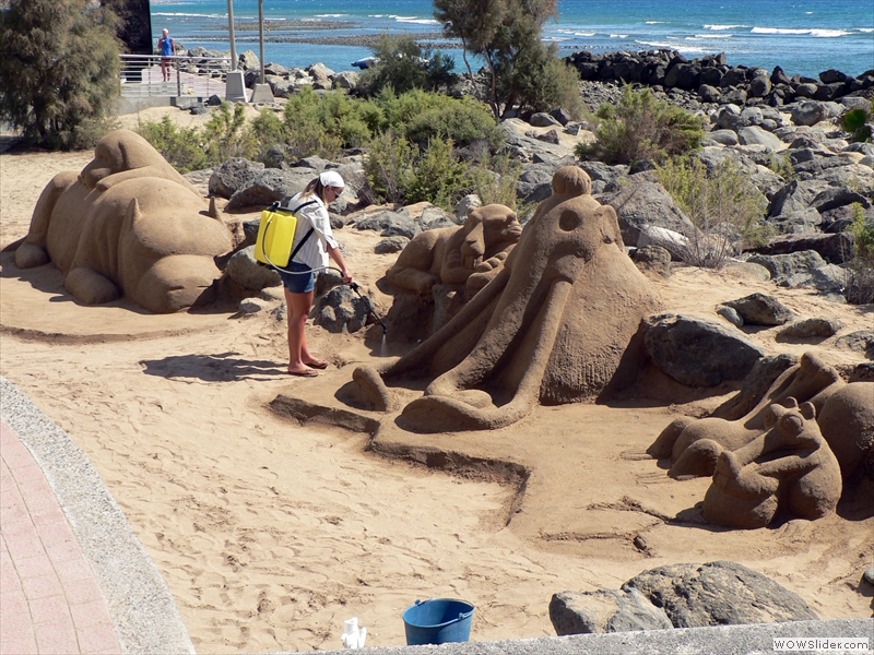 Auch in Maspalomas gibt es die Sand-Skulpturen-Künstler