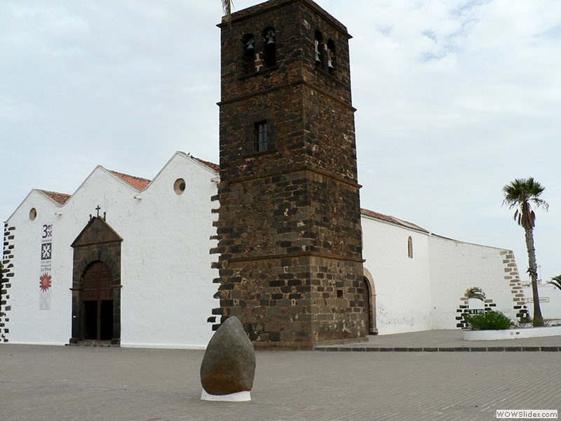 Die Pfarrkirche Nuestra Senora de la Candelaria in La Oliva