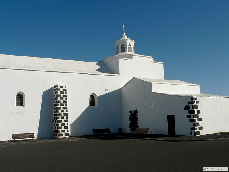 Die Kirche Santuario Virge de Los Dolores in Mancha Blanca