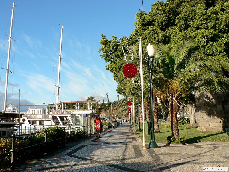 Die Promenade vom Hafen zur Stadt