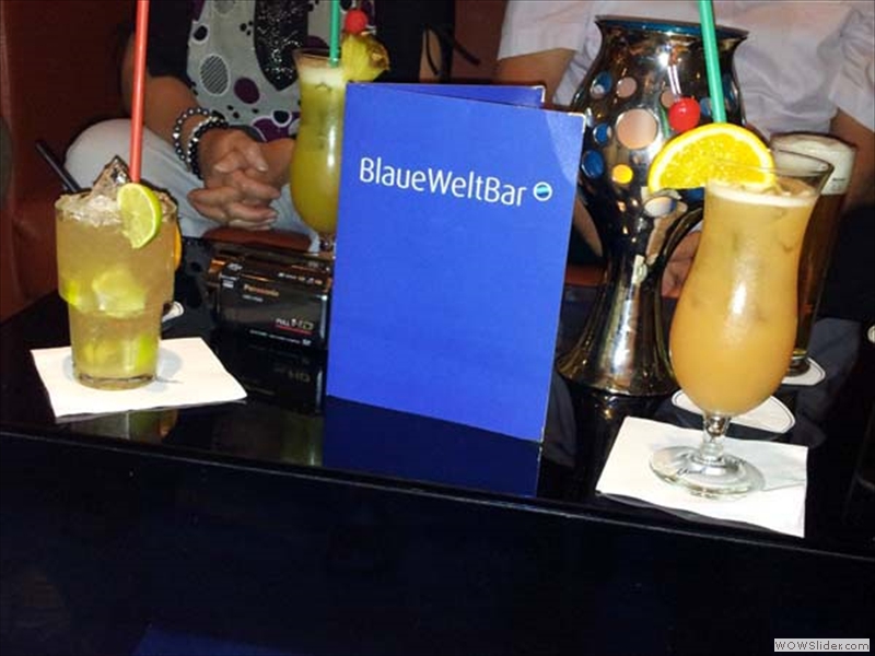 In der Blaue Welt Bar