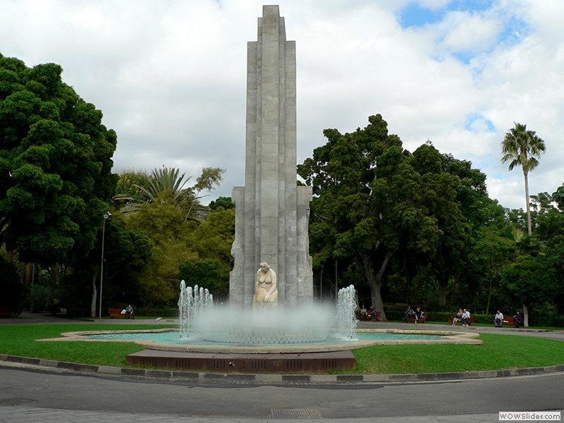 Der große Brunnen im Stadtpark Garcia Sanabria