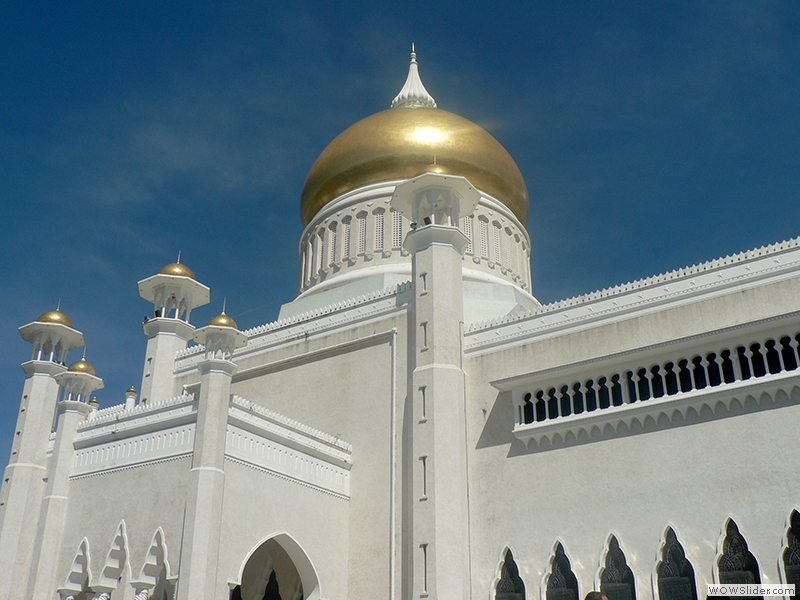 Die Omar-Ali-Saiffudin-Moschee