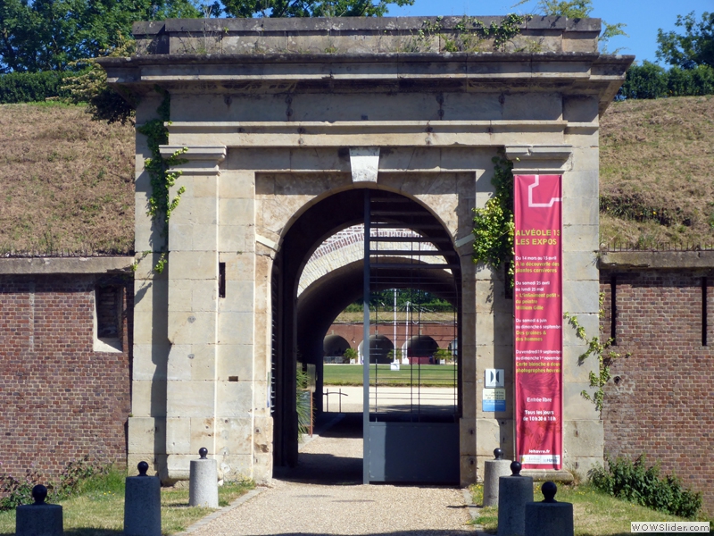 Der Eingang zu den Hängenden Gärten, Les Jardins Suspendus
