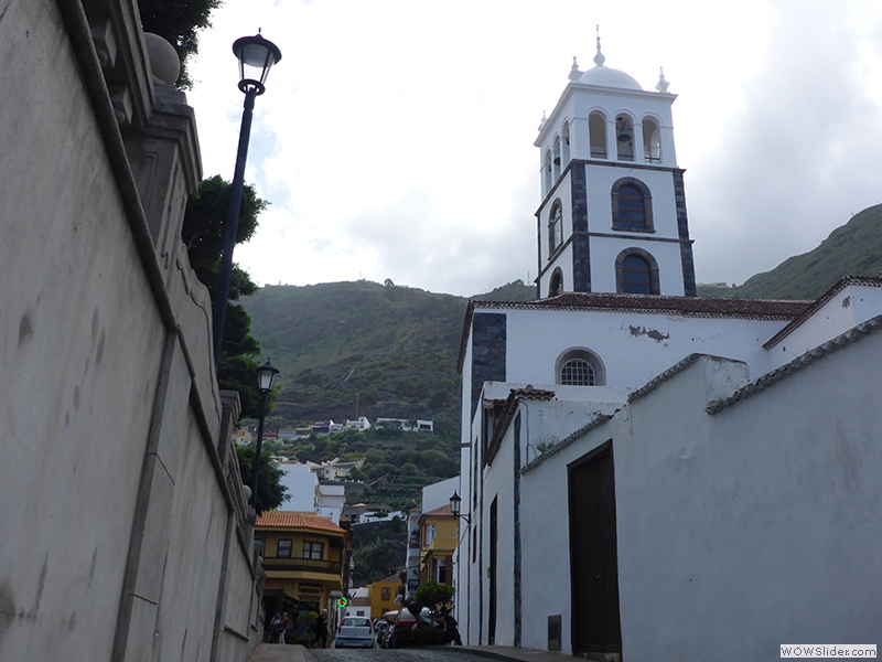 Blick zur Kirche Iglesia de Santa Ana