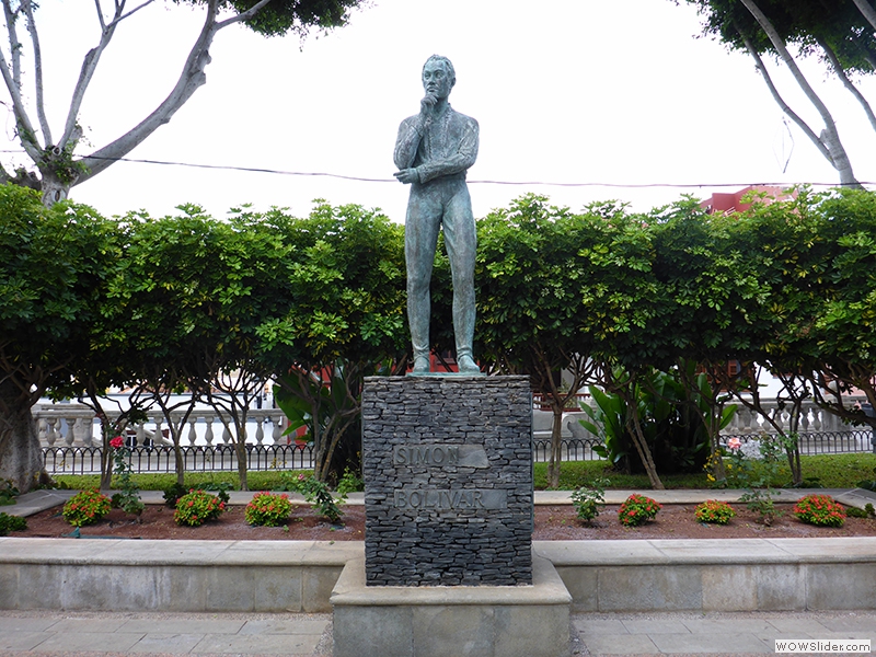 Denkmal von Simón Bolivar auf dem Platz
