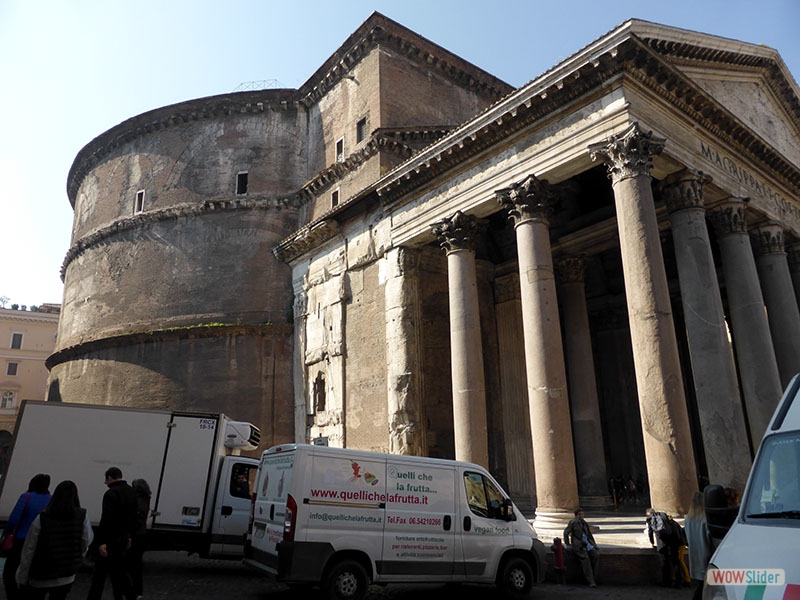 Unterwegs in der Altstadt - Das Pantheon
