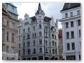 Zu Fuß in Wien
Schönes Haus in Richtung Fußgängerzone