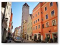 In Regensburg unterwegs
In der Wahlenstraße, Blick zum Goldenen Turm