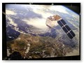 Bild: Senitel-2
In 786 Kilometern Höhe umkreist der europäische Fernerkundungssatellit Senitel-2 die Erde
Copyright: DLR